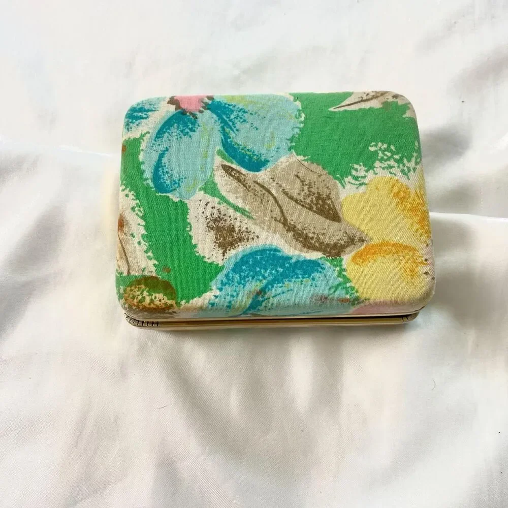 Vintage Gold Floral Tapestry Fabric Mundi hard-shell jewelry box / Vanity